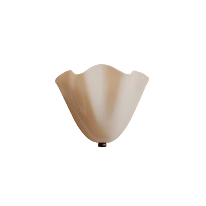 Kalsten | Retro Wall Lamp of Colored Glass in Skirt-Shaped Shell Pattern