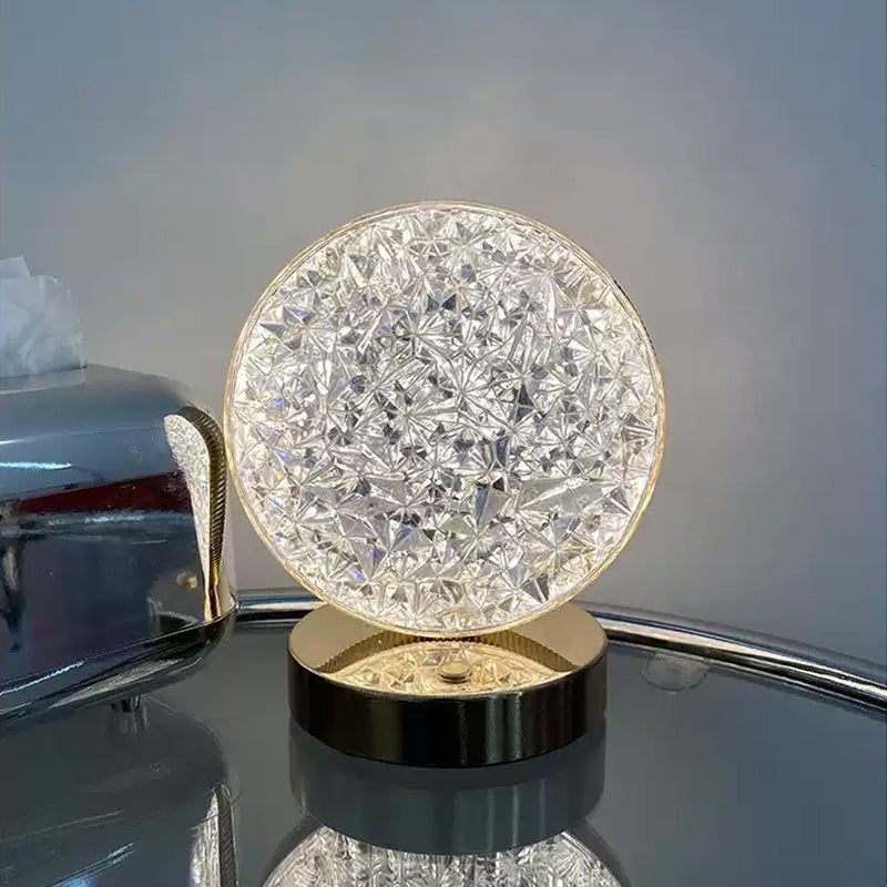Star Moon Metal Table Lamp | Kalsten