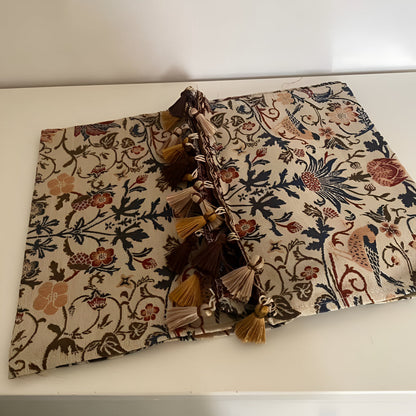 Kalsten | Vintage Floral & Bird Jacquard Table Runner