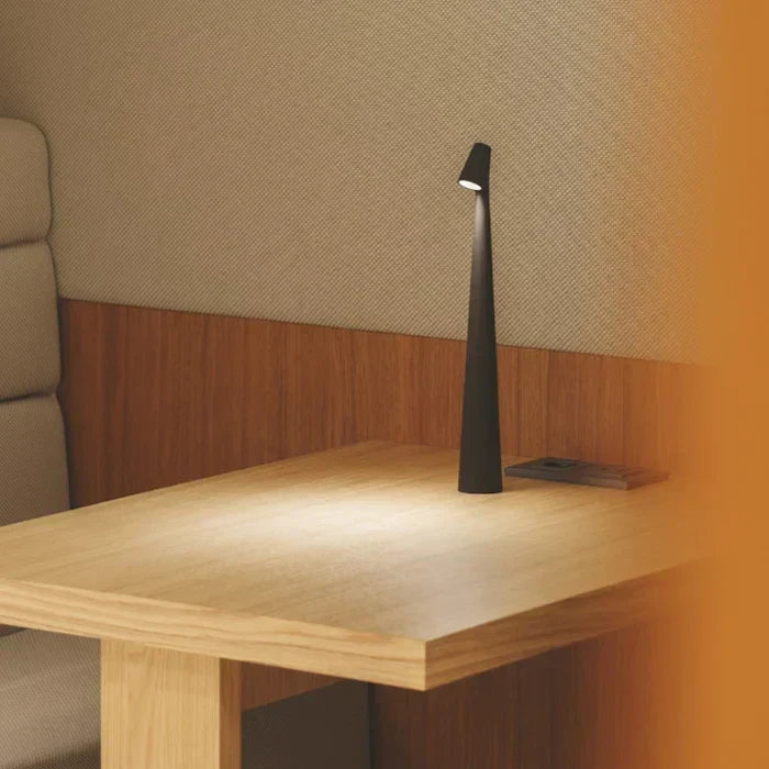 LuminEssence Glow Sculpting Table Lamp | Kalsten