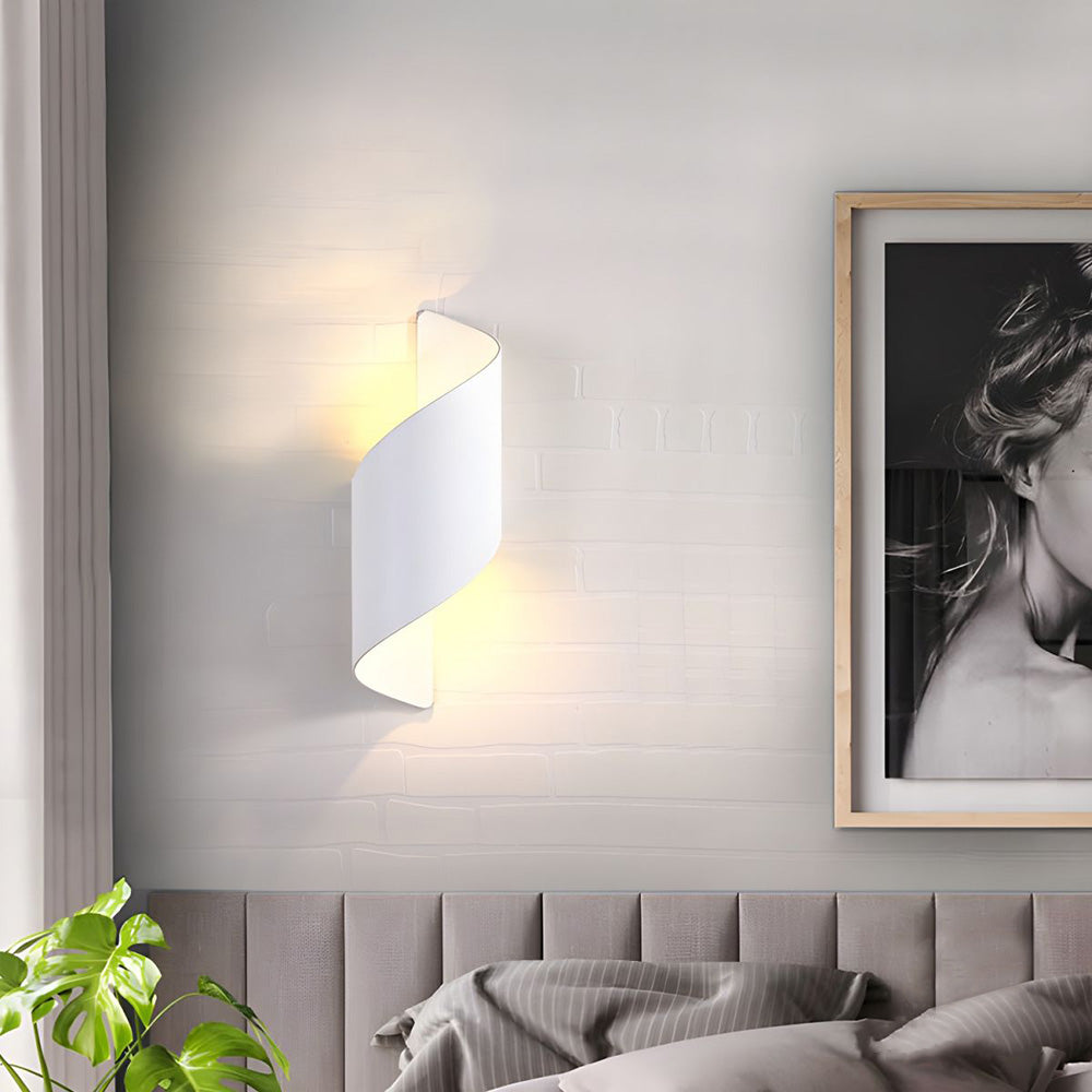 Minimalist Aluminum LED Wall Lamp Kalsten