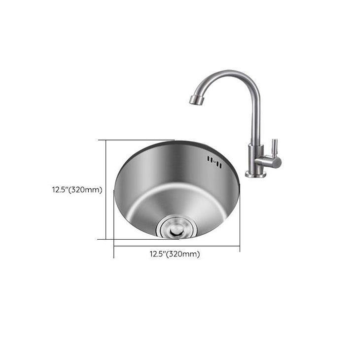 Stainless Steel Kitchen Sink with Strainer