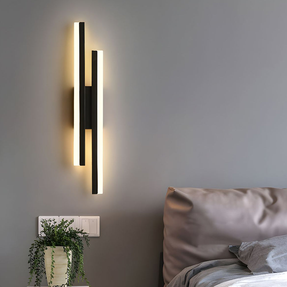 Acrylic Metal LED Wall Lamp Kalsten