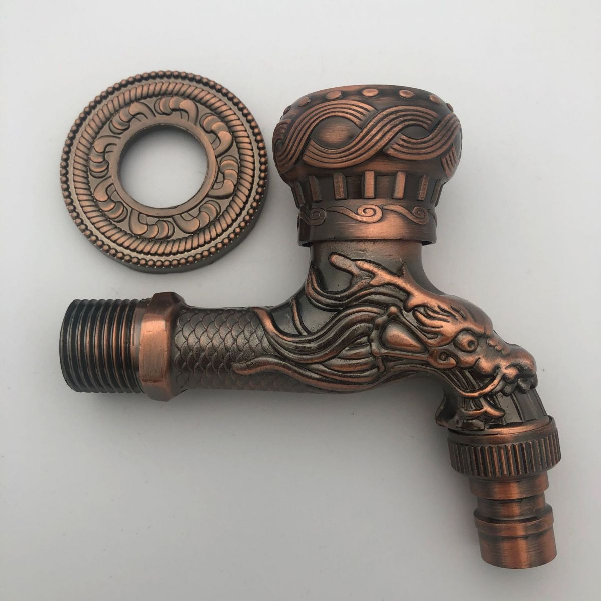 Skanto | Skanto Vintage Classic Faucet Water Lock Single Handle Dragon Engraving Wall Mounted Faucet