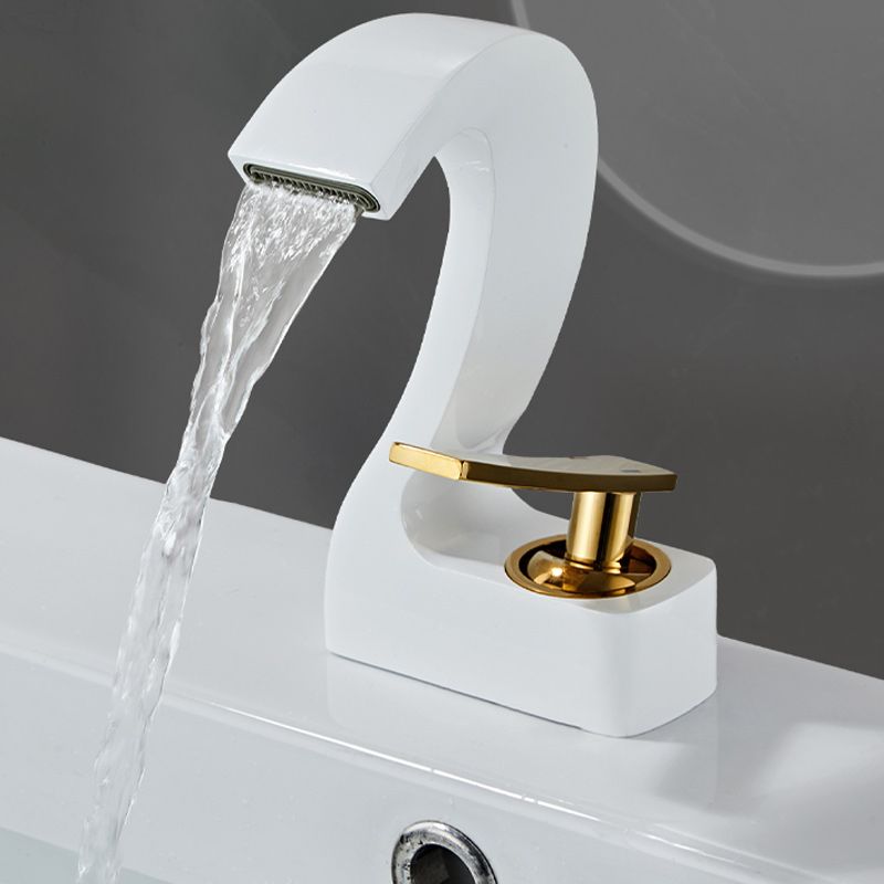 Kalsten | Modern Single-Lever Basin Faucet Bathroom Brass Central Faucet