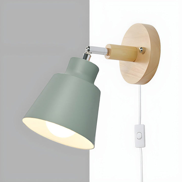 Wall Lamp with Wooden Accent Kalsten