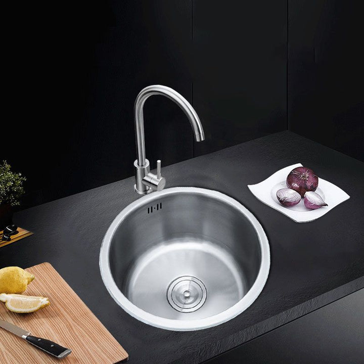Stainless Steel Kitchen Sink with Strainer