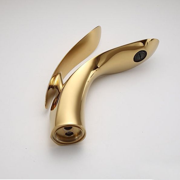 Skanto | Brass 1-Hole Bathroom Faucet With Handle Round Modern Tap for Bathroom