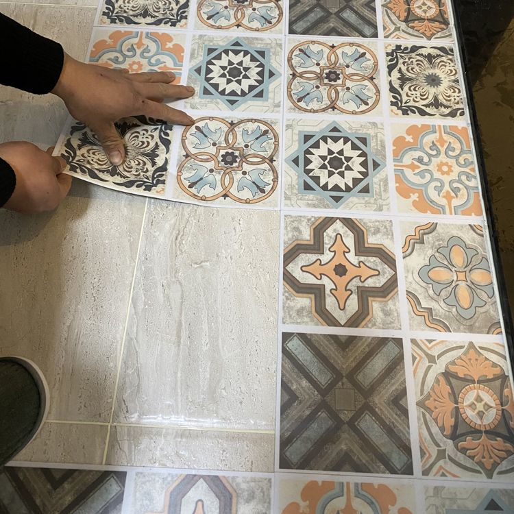 Peel & Stick Vinyl Plank Flooring