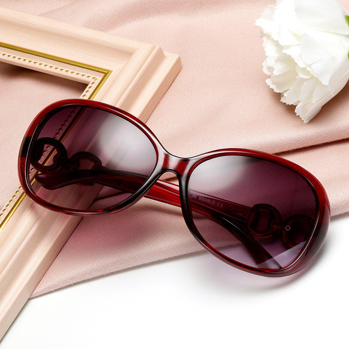 Women luxurious oversized sunglasses with elegant design Kalsten