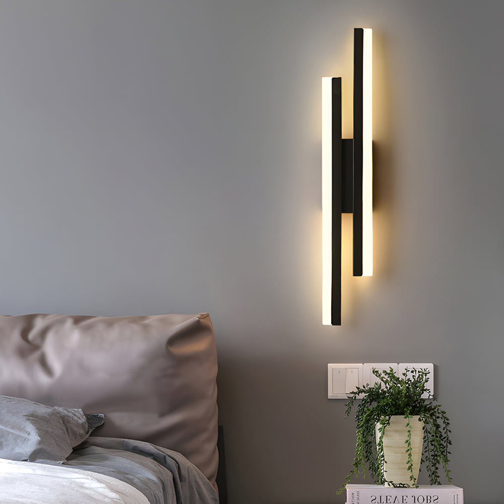 Modern 2-Light Linear LED Wall Lamp with 3-Step Dimming - Black/Gold Wall Sconce | Kalsten