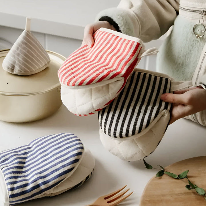 Striped Heat-Resistant Kitchen Oven Gloves
