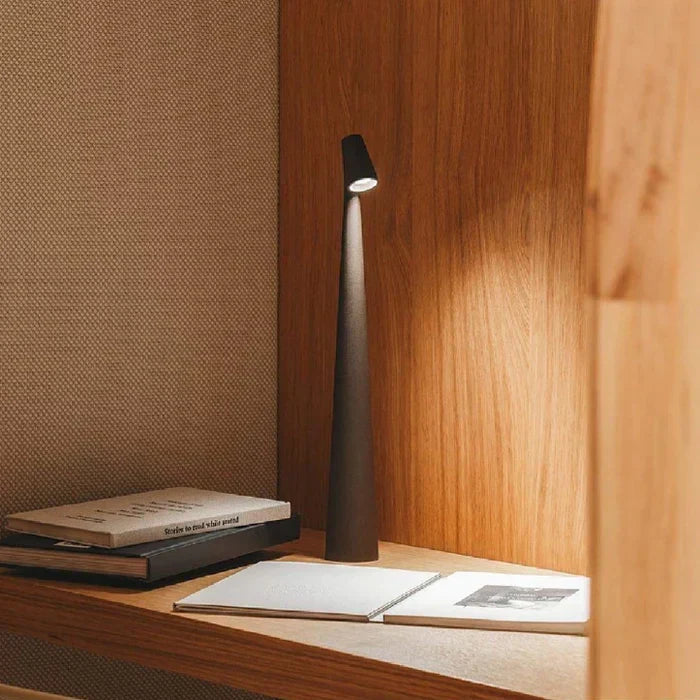 LuminEssence Glow Sculpting Table Lamp | Kalsten