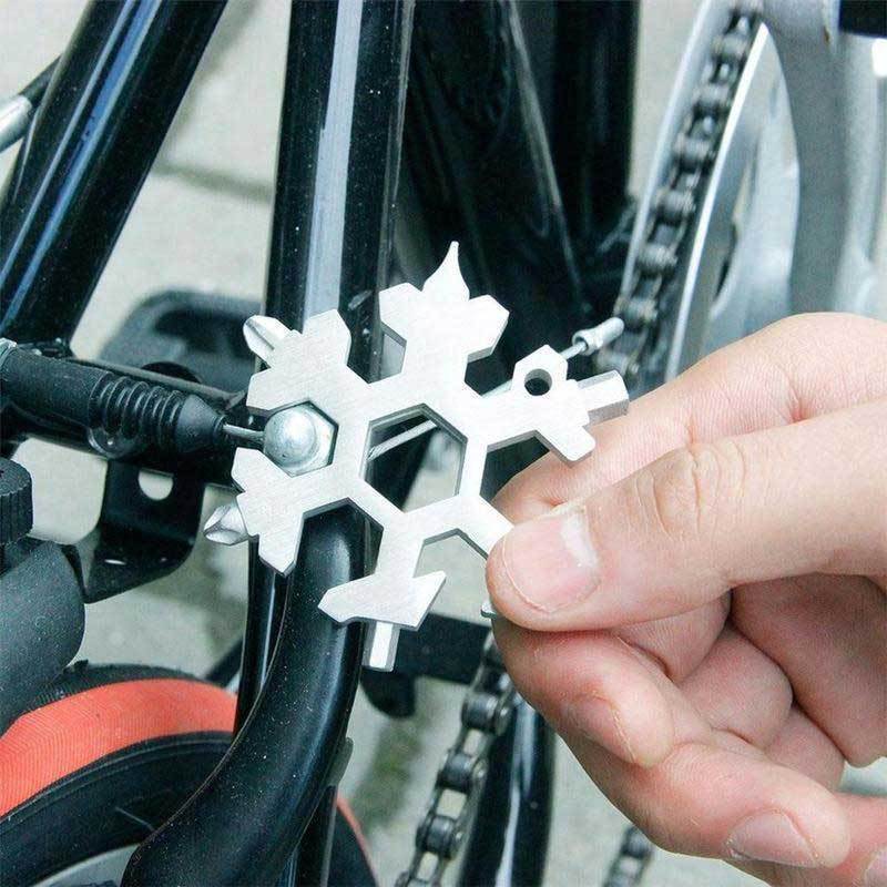 18-in-1 Snowflake Multi-tool Gift Set | Kalsten