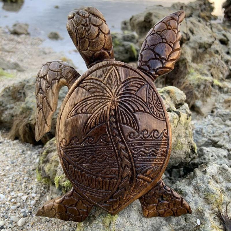 Wood sculpture Hawaii turtle | Kalsten