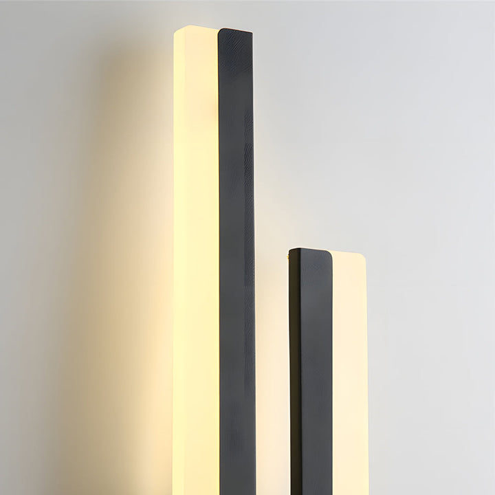 Modern 2-Light Linear LED Wall Lamp with 3-Step Dimming - Black/Gold Wall Sconce | Kalsten