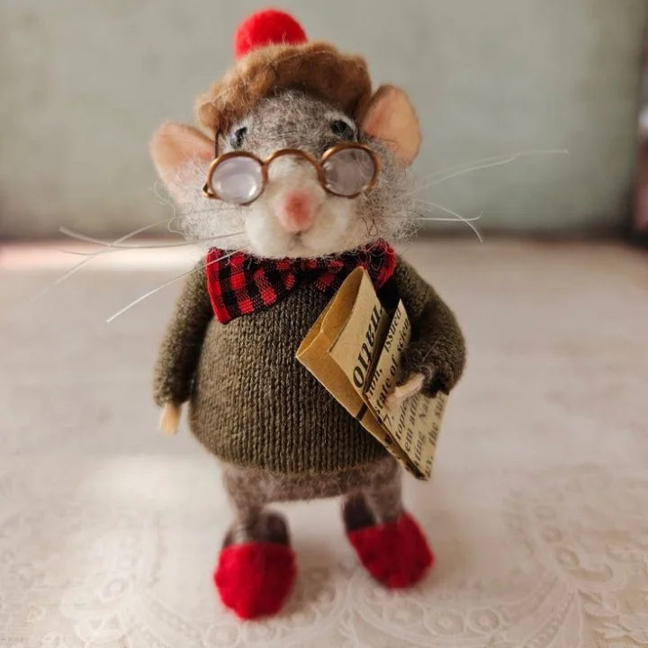 Kalsten | Handmade felt mouse | Christmas decoration & gift idea | Needle felted from wool & fabric | Sustainable