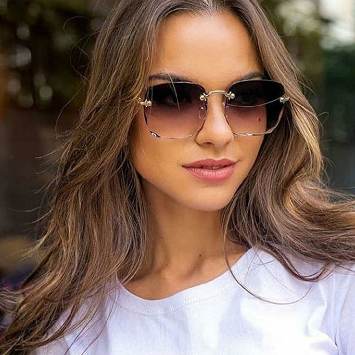 Women's trendy square sunglasses with luxurious metal frame Kalsten