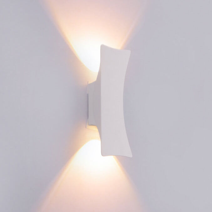 Modern Simple Rectangular Curved LED Outdoor Waterproof Wall Sconce Lamp | Kalsten