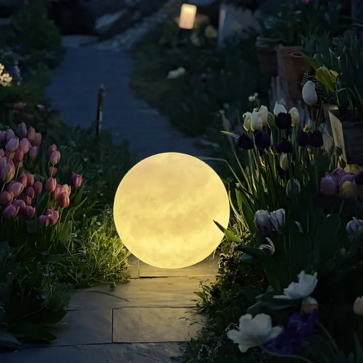 Kalsten | Selene Moon Garden Light