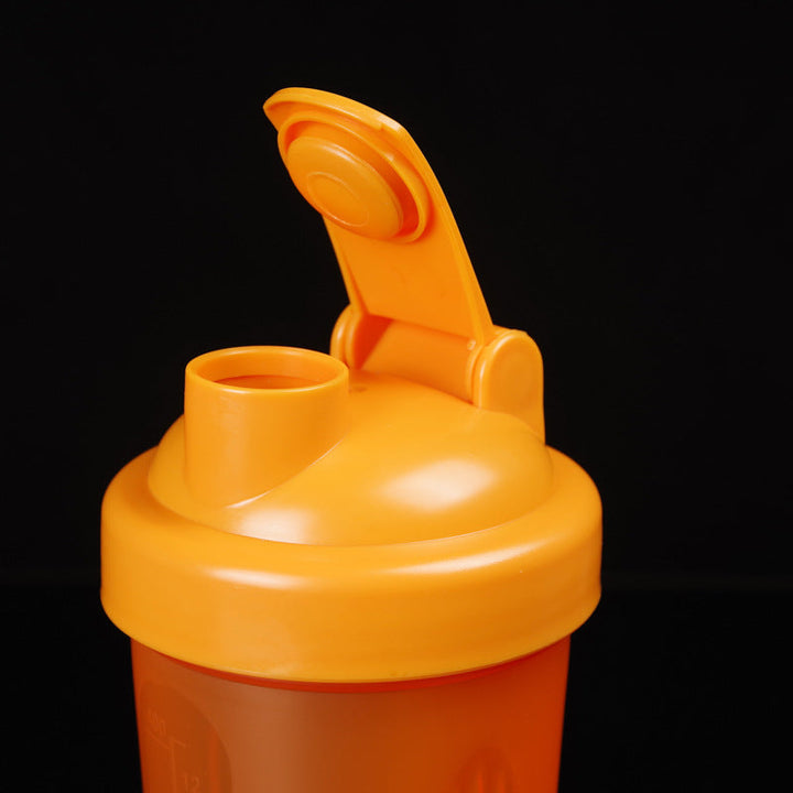 Unisex Shaker bottle with spill protection and measuring scale Kalsten