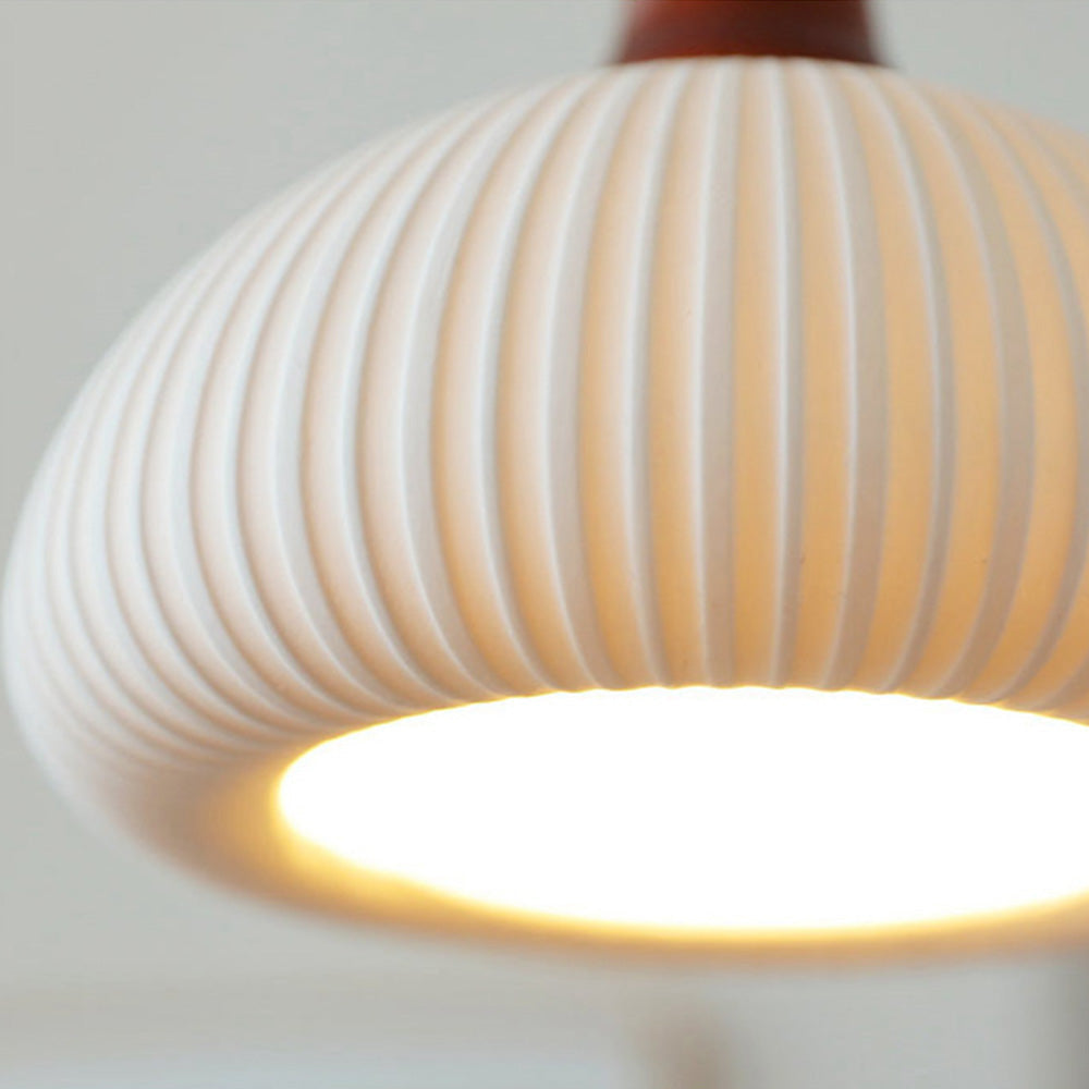Vintage Nordic Ceramic White Pendant Light For Dining Room | Kalsten
