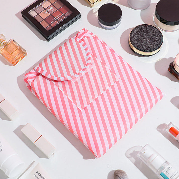 Magical cosmetic bag | Kalsten