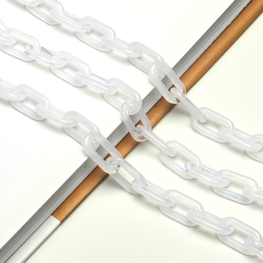 Fashion-Forward Eyewear Chain Kalsten