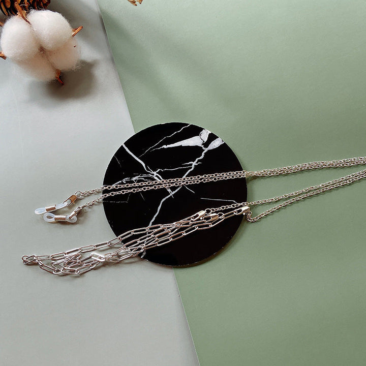 Fashionable necklace with filigree details Kalsten