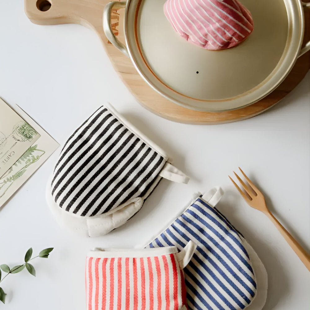 Striped Heat-Resistant Kitchen Oven Gloves