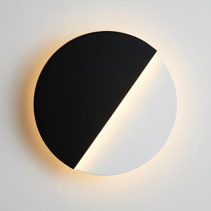 LED Wall Sconce – Circular 350° Rotatable Black Acrylic (Integrated LED & 23cm) | Kalsten