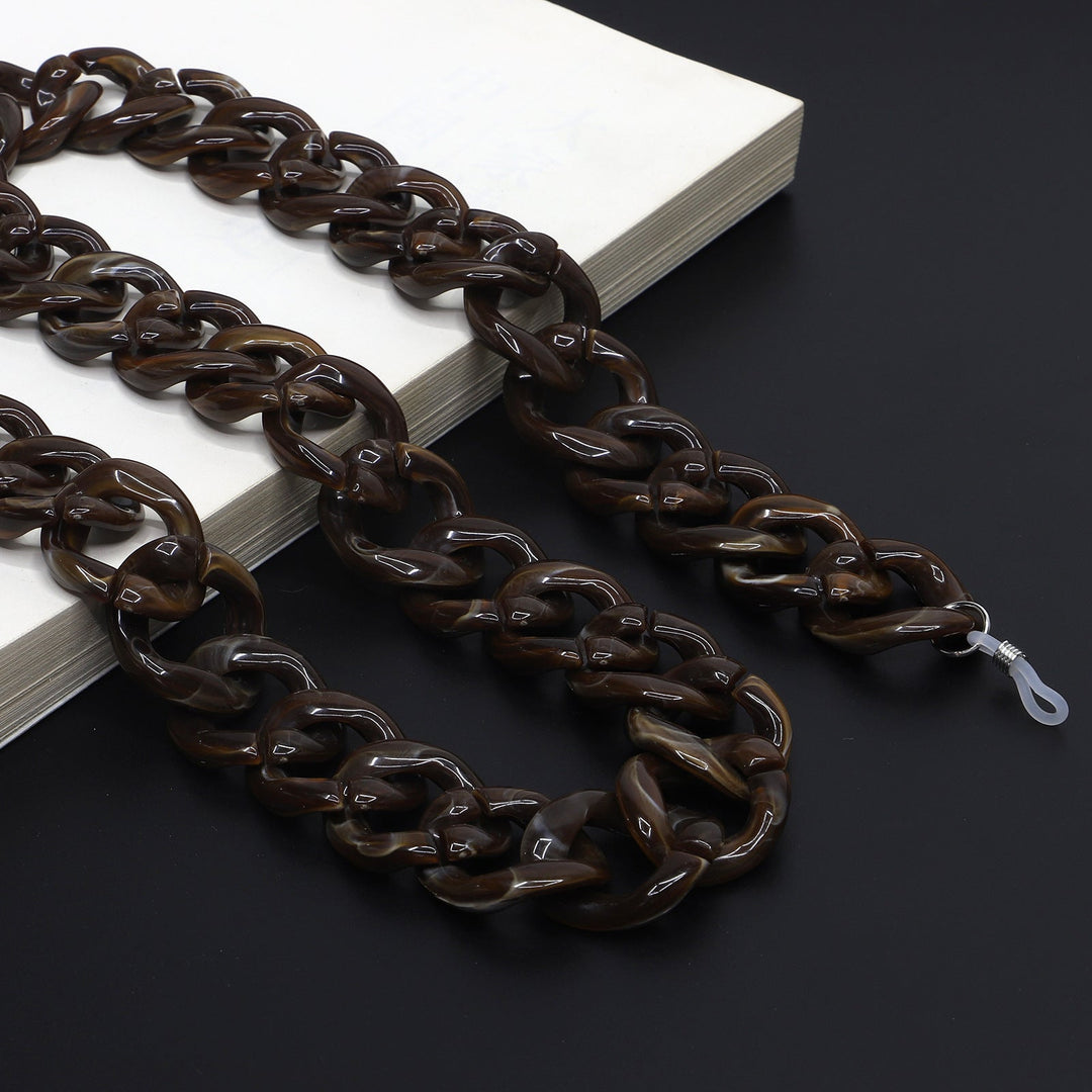 Fashionable Chunky Chain Eyewear Holder Kalsten