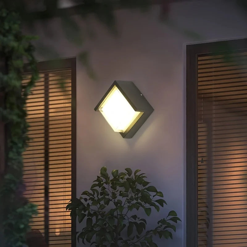 Durable LED wall light for outdoor use - Weatherproof and energy-saving outdoor lighting, ideal for garden and terrace | Kalsten