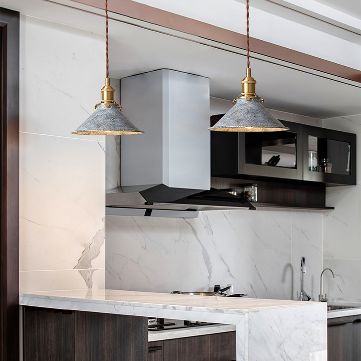 Retro Industrial Metal Fanale Pendant Light | Kalsten