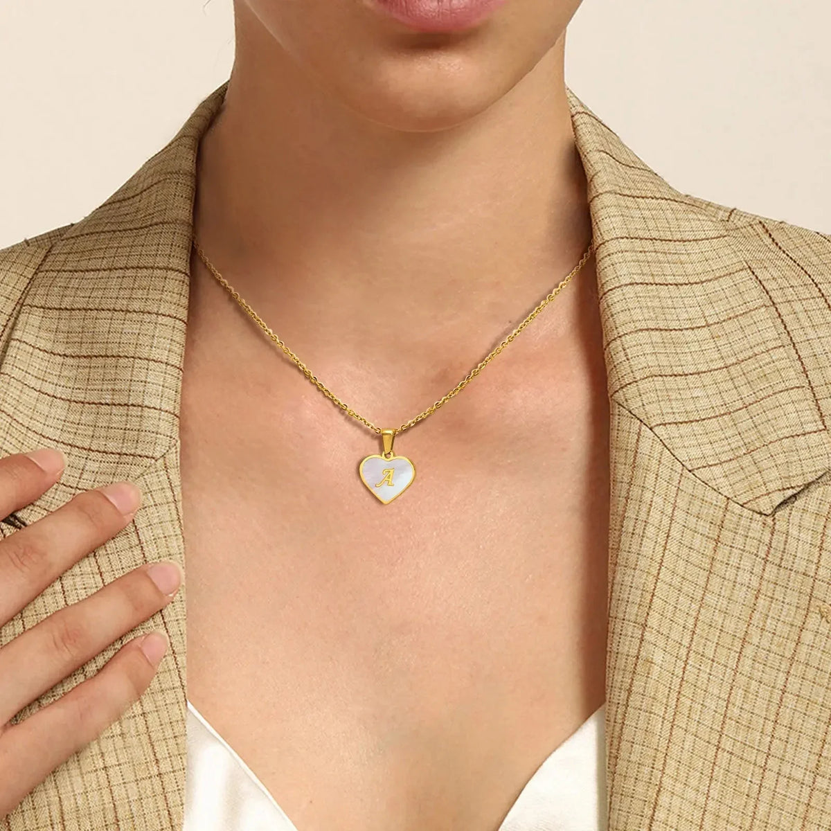 Skanto | 18k Pearl Heart Initial Necklace