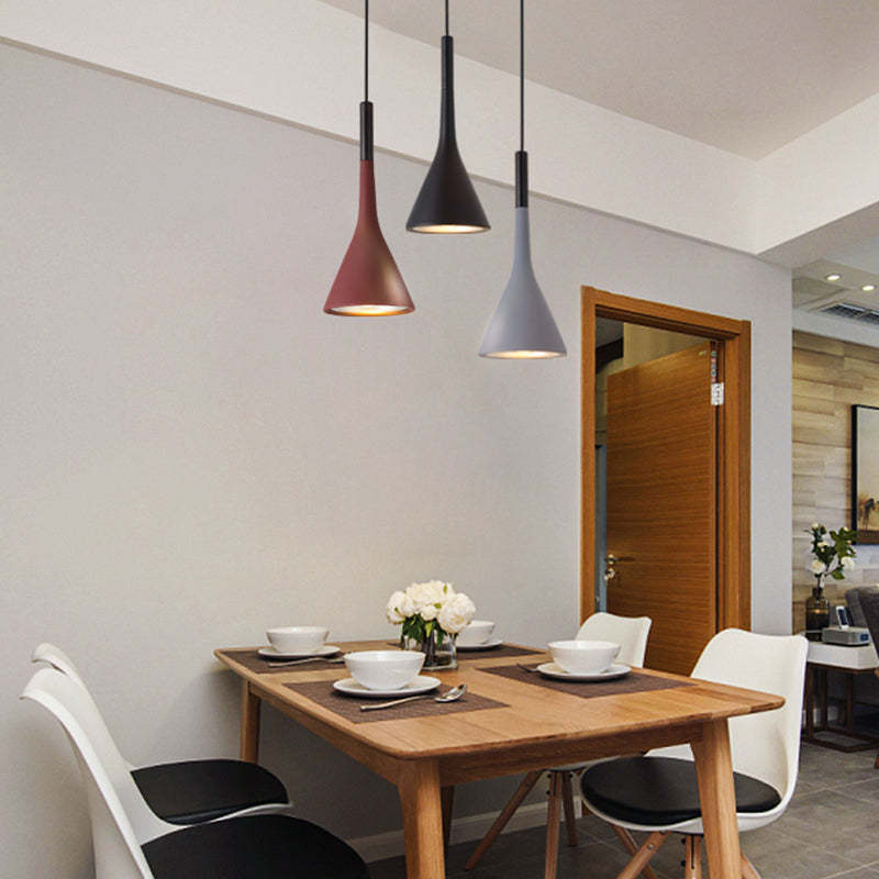 Modern Triangle Pendant Lamp - Trionda | Kalsten