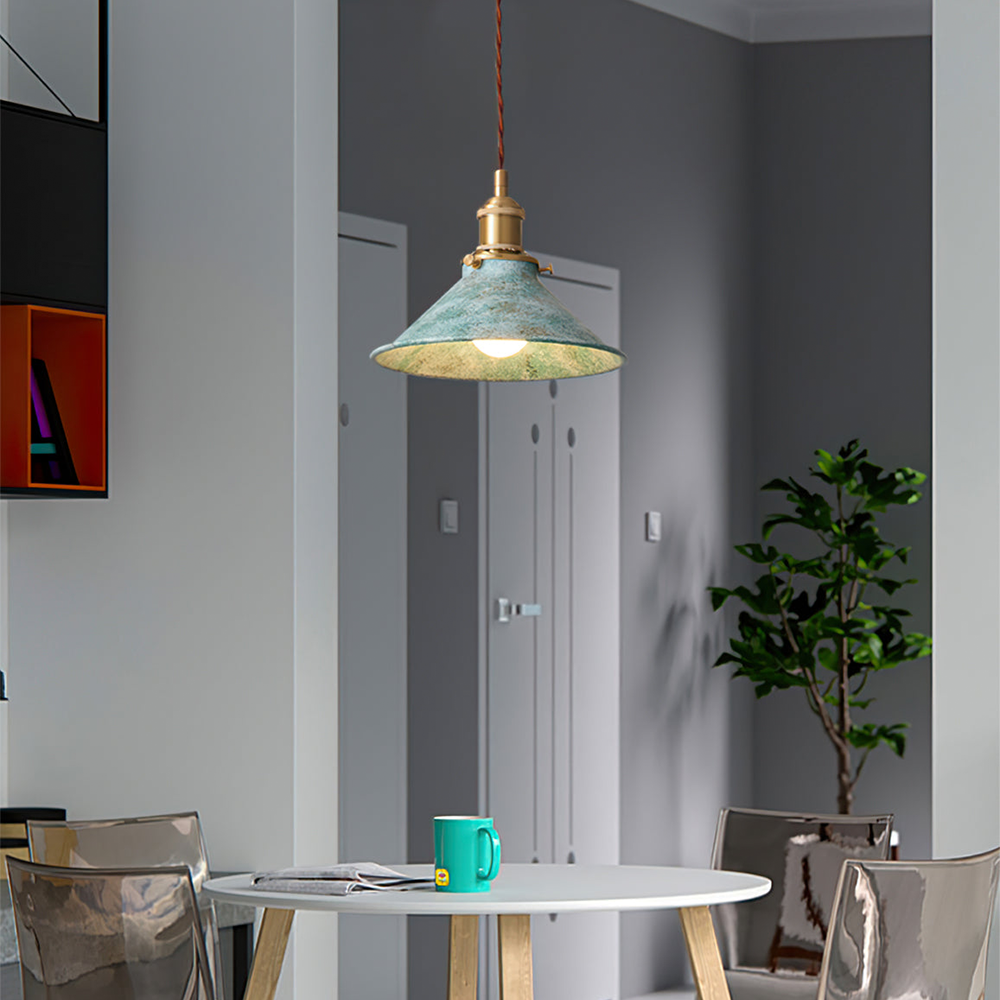Retro Industrial Metal Fanale Pendant Light | Kalsten