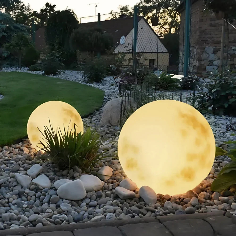 Kalsten | Selene Moon Garden Light