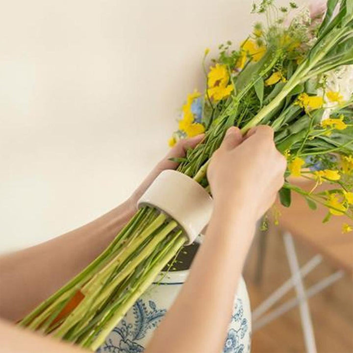 Spiral Ikebana Stem Holder | Kalsten
