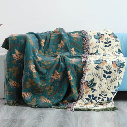 Skanto | Reversible Scandinavian Bird Plaid – Cozy and Versatile for All Seasons