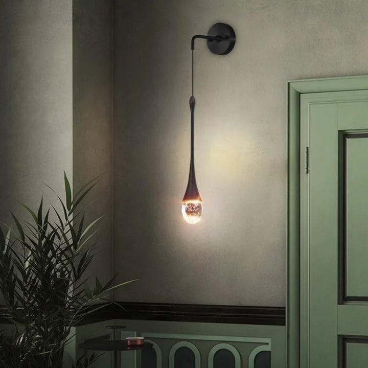 Elegant Drop-Shaped Wall Lamp - Luxury for Your Interior Kalsten