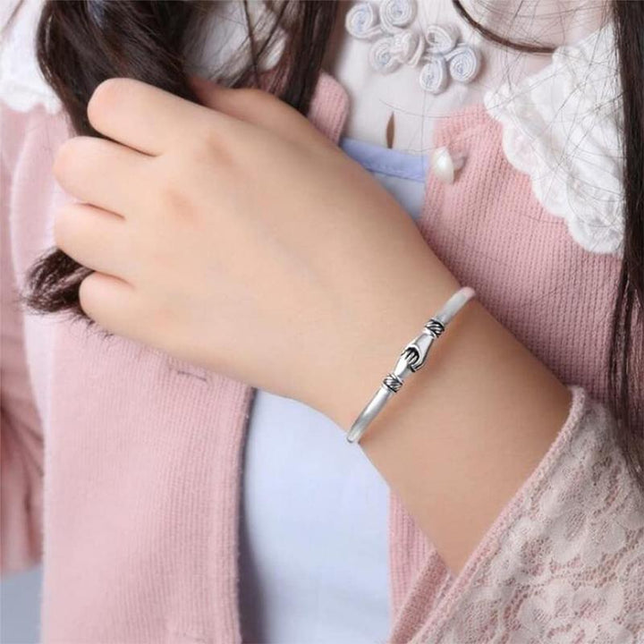 Kalsten | Friendship Handshake Bracelet