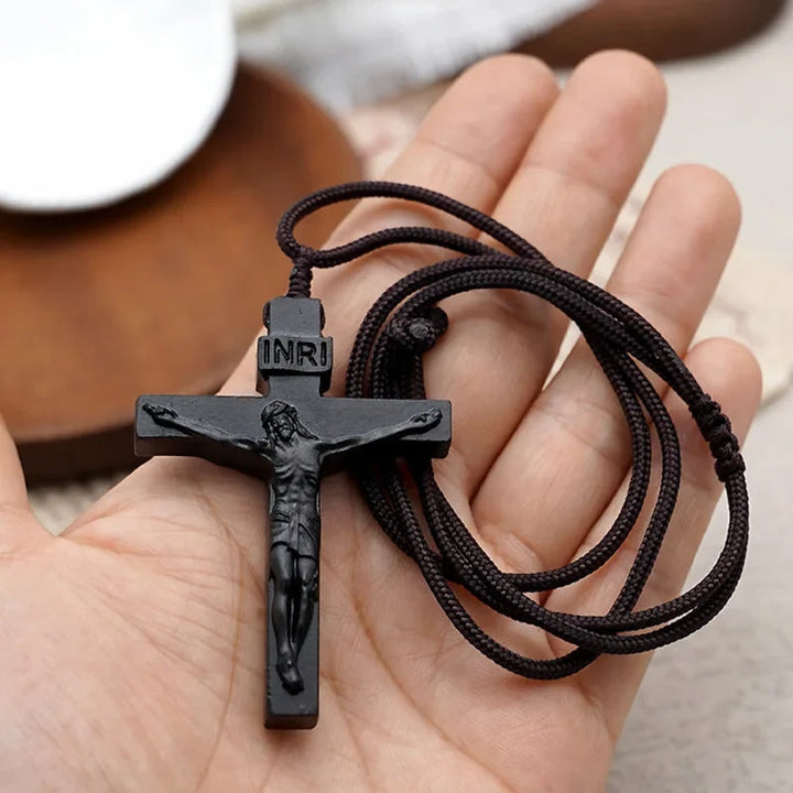 Kalsten | Jesus-Cross-Necklace made of Wood