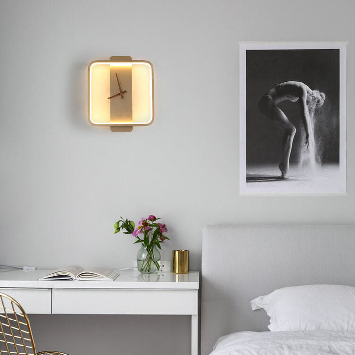 Luxe Clock-shaped LED Wall Lamp for Modern Interior Kalsten