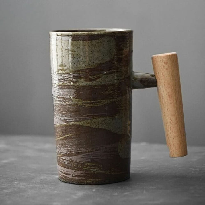 Kalsten | BREWCRAFT MUG – Handmade ceramic mug with wooden handle for stylish coffee enjoyment
