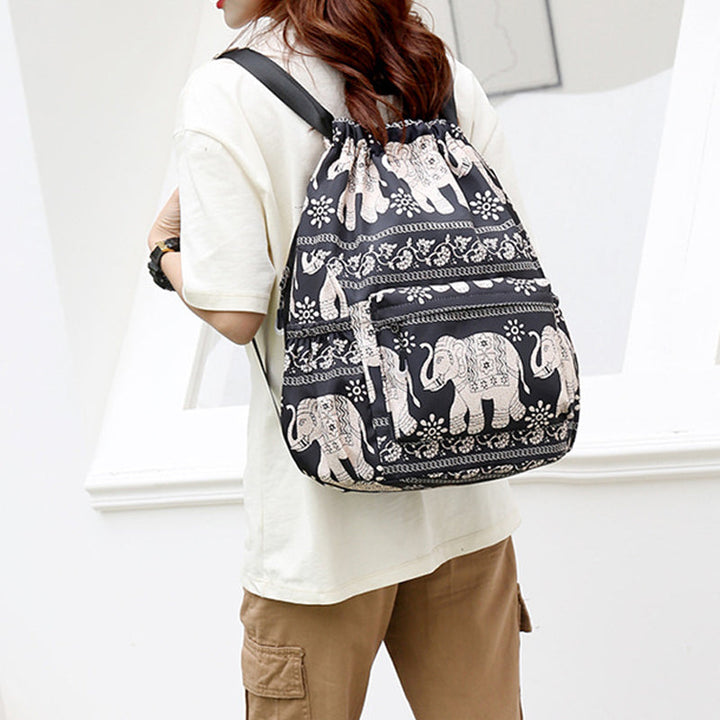 Drawstring shoulder bag in ethnic style | Kalsten
