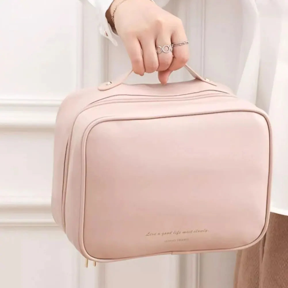 Skanto | Travel Toiletry Bag Chic