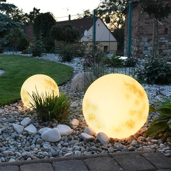 Kalsten | Garden lamp in the shape of the moon