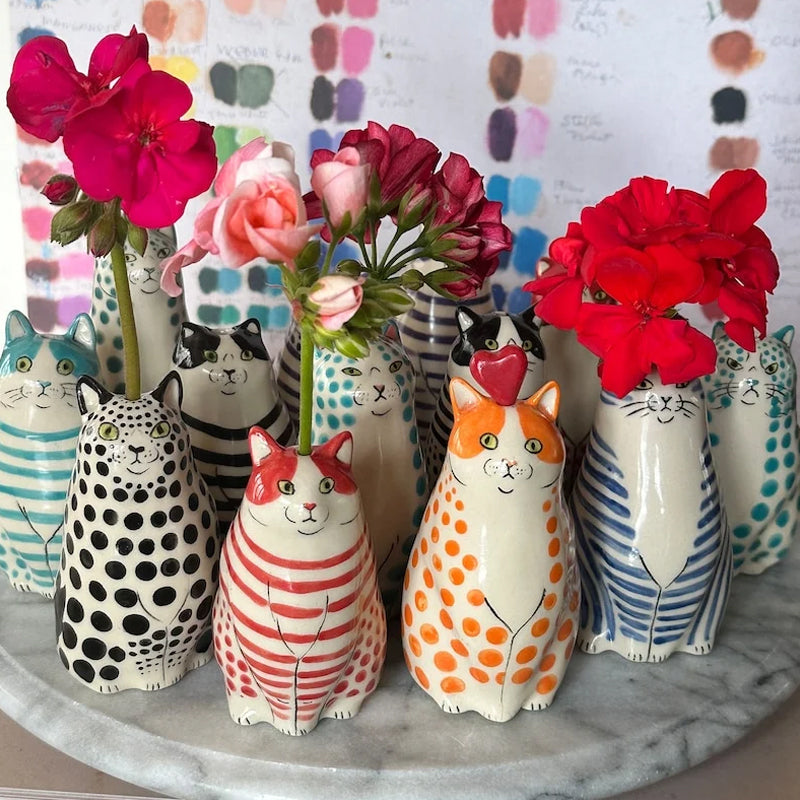 Kalsten | Dotted Cat Vase