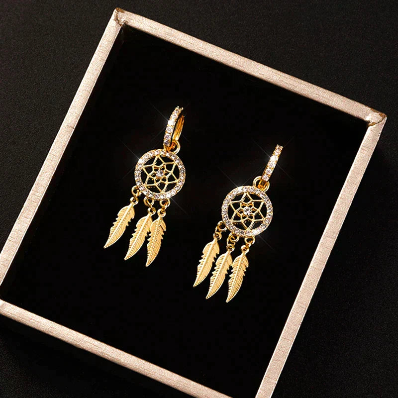 Kalsten | Evani️ | Elegant refinement with 14-carat gold earrings